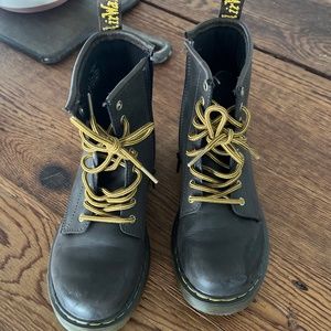 Docs (kids size 3)